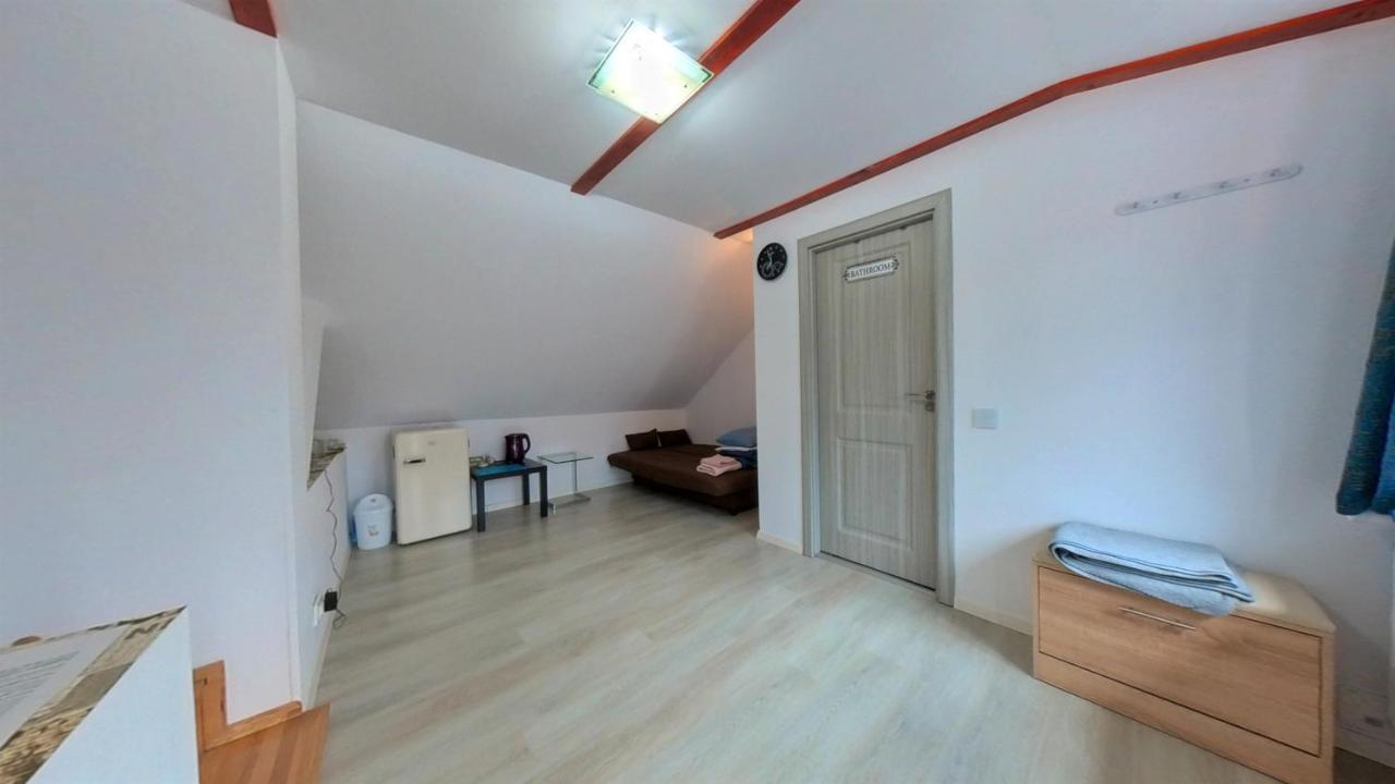 Casa J. Gusbeth -