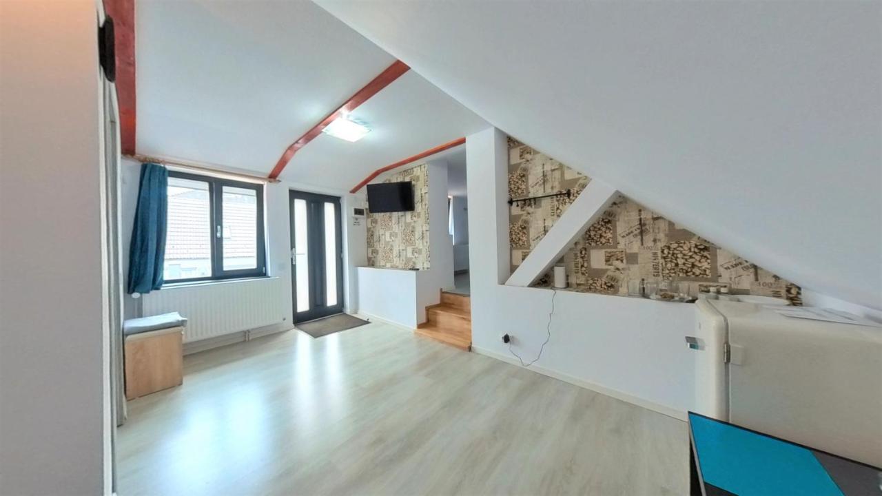 Casa J. Gusbeth - * Braşov
