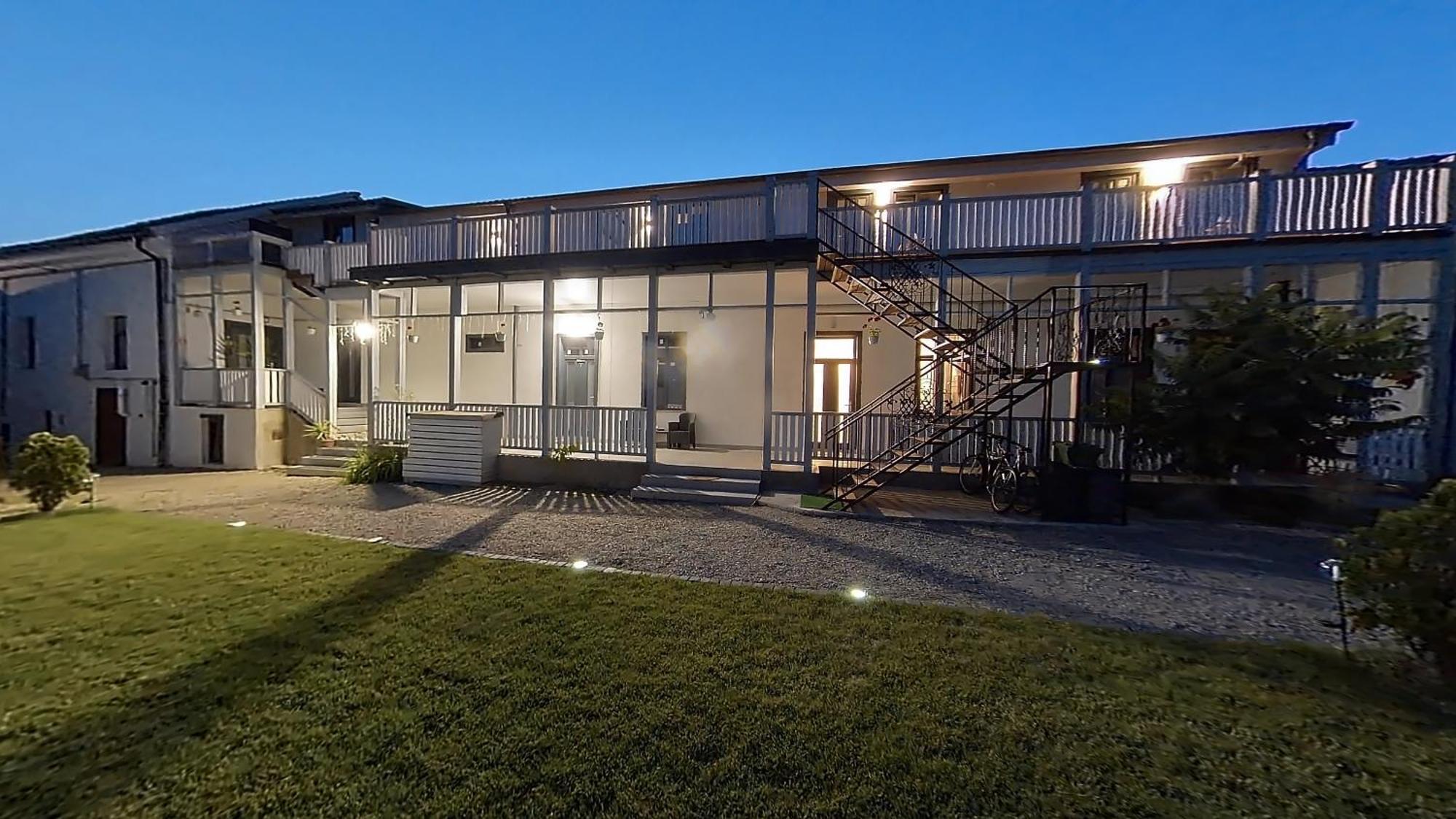 Casa J. Gusbeth -